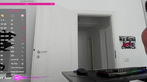 Snapshot of hard_chriss chatting on 06.12.26 Hard Cock online show from 06.12.26