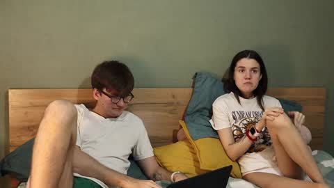 Snapshot of hard_pepper chatting on 12.13.24 Emily and David online show from 12.13.24