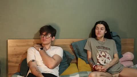 Snapshot of hard_pepper chatting on 12.19.24 Emily and David online show from 12.19.24