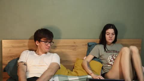 Snapshot of hard_pepper chatting on 12.20.24 Emily and David online show from 12.20.24