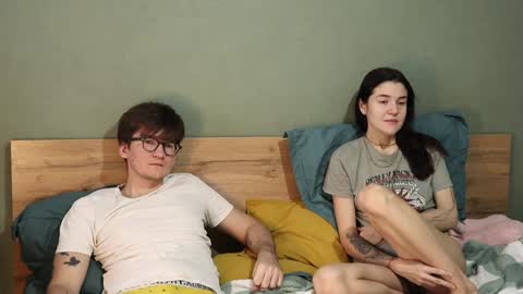Snapshot of hard_pepper chatting on 12.21.24 Emily and David online show from 12.21.24
