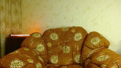 Valentino Hard online show from 10.17.25