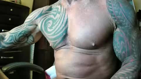 Snapshot of hardbody205a chatting on 02.01.26 hardbody205a online show from 02.01.26