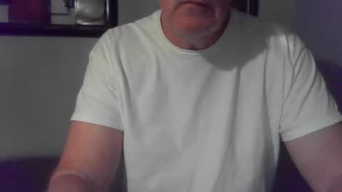 hardchicagoforzya online show from 10.18.25