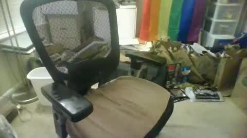 Snapshot of hardck chatting on 11.13.25 hardy online show from 11.13.25