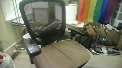 Snapshot of hardck chatting on 11.20.25 hardy online show from 11.20.25