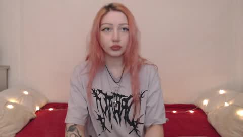 Snapshot of hardcore_x chatting on 04.29.26 Emily online show from 04.29.26