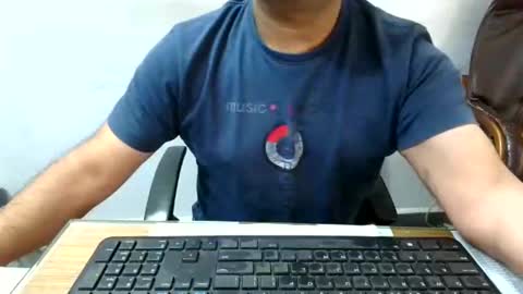 Snapshot of hardfeelling3 chatting on 11.10.25 hardfeelling3 online show from 11.10.25