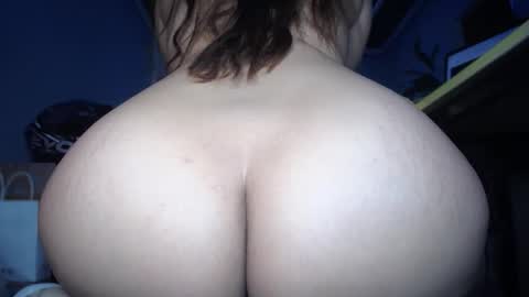 Snapshot of hardfucking_kelly chatting on 01.06.25 jessabelle online show from 01.06.25