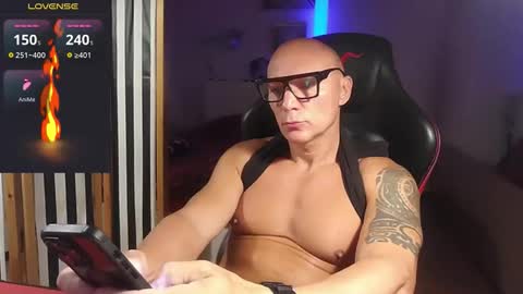 Snapshot of hardmattsteel chatting on 10.14.25 MATTSTEEL - ITALIAN STALLION online show from 10.14.25