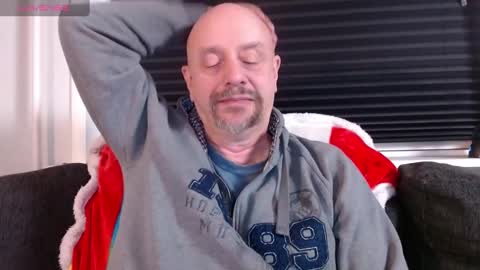 MrLazy online show from 01.04.25