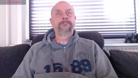 MrLazy online show from 11.22.25