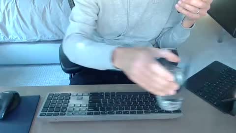 Straight Exhibitionist All Welcome online show from 01.06.25