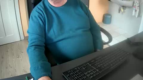 hardy3251 online show from 10.07.25