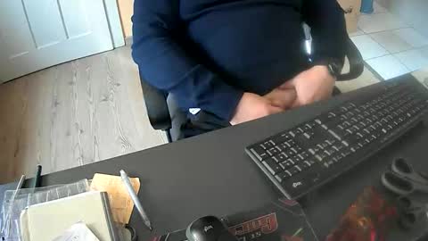 hardy3251 online show from 11.11.25