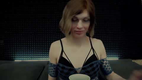 Miss Hardy online show from 02.25.26