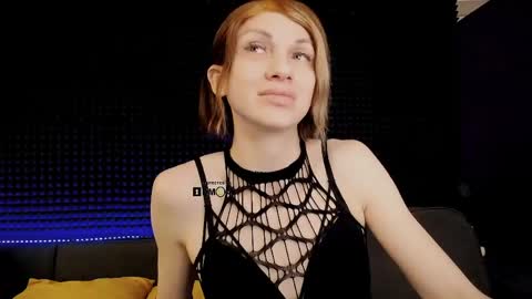 Miss Hardy online show from 05.23.26