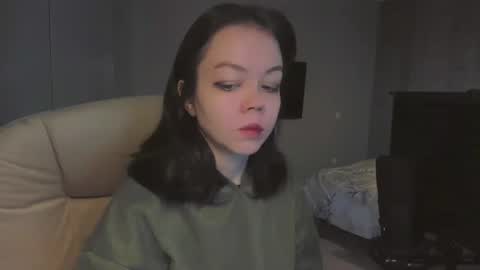 Snapshot of haribo_asmr chatting on 09.28.25 Miss Hari online show from 09.28.25