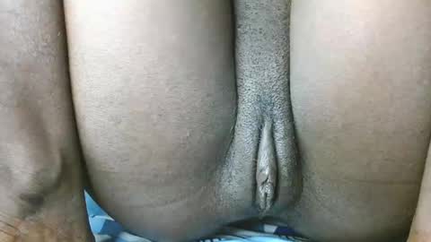 Snapshot of harleys_ebony chatting on 12.25.24 harleys_ebony online show from 12.25.24