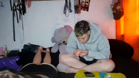    online show from 02.06.25