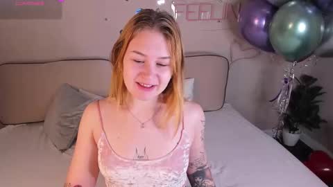 Christine online show from 09.15.25