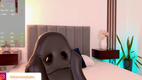 Snapshot of harmonybabe_ chatting on 05.03.26 Harmony online show from 05.03.26