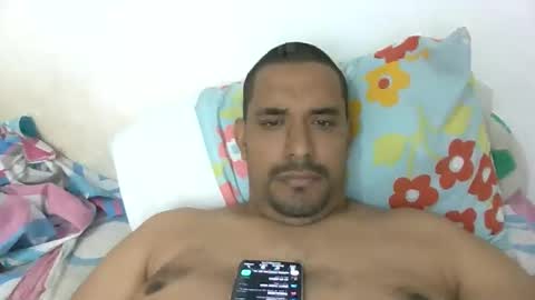 Snapshot of harpechediaz chatting on 05.12.26 ricardo online show from 05.12.26