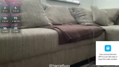 Snapshot of harriebllz chatting on 06.21.26 Harrie Bllz online show from 06.21.26