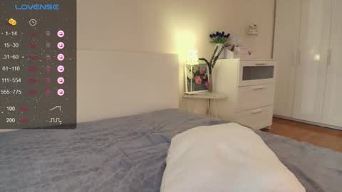 Snapshot of harriell chatting on 10.24.25 Kira online show from 10.24.25