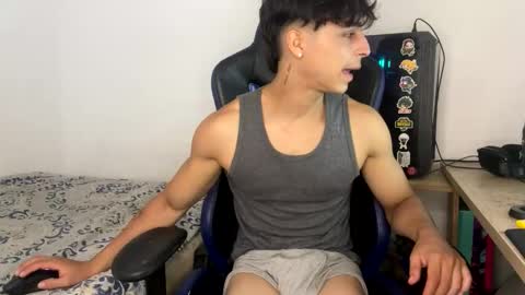 Snapshot of harry_p01 chatting on 02.20.25 harry_p01 online show from 02.20.25