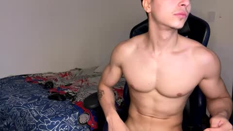 Snapshot of harry_p01 chatting on 10.12.25 harry_p01 online show from 10.12.25