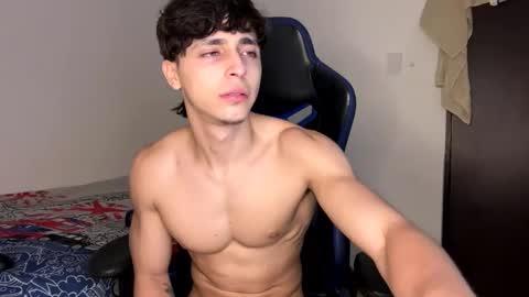 Snapshot of harry_p01 chatting on 10.16.25 harry_p01 online show from 10.16.25