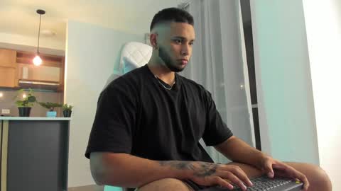 Harry Zandes online show from 12.31.24