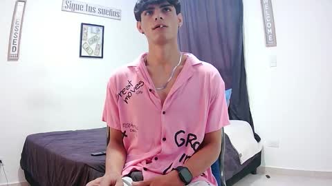 Snapshot of harrythomson1 chatting on 11.08.25 harry thomson online show from 11.08.25