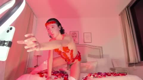 Snapshot of haru__kii chatting on 10.18.25 haru online show from 10.18.25