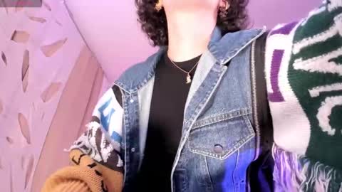 Snapshot of haru__kii chatting on 10.30.25 haru online show from 10.30.25