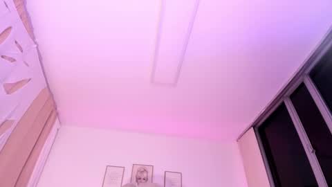 Snapshot of haru__kii chatting on 11.01.25 haru online show from 11.01.25