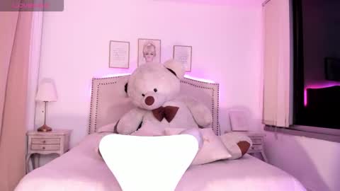 Snapshot of haru__kii chatting on 11.11.25 haru online show from 11.11.25