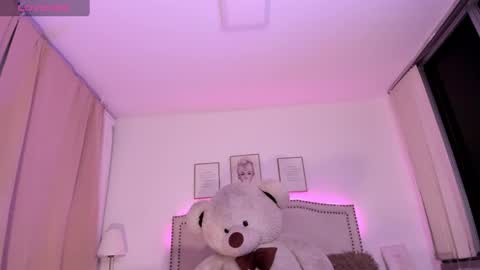 Snapshot of haru__kii chatting on 11.13.25 haru online show from 11.13.25