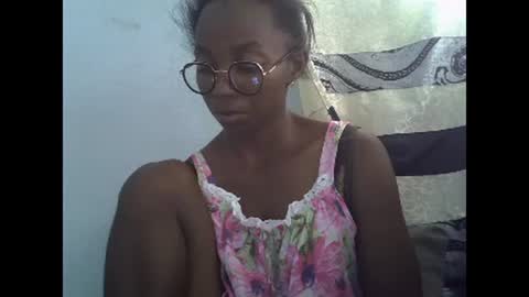 Snapshot of harysette chatting on 01.10.25 harysette online show from 01.10.25