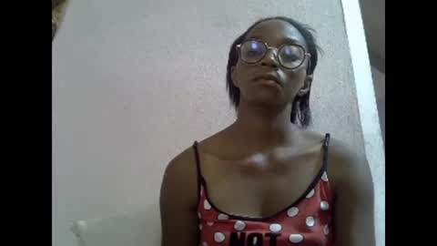Snapshot of harysette chatting on 02.22.25 harysette online show from 02.22.25