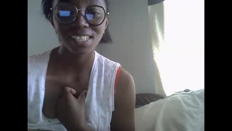 Snapshot of harysette chatting on 09.09.25 harysette online show from 09.09.25