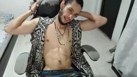 Snapshot of hasani_savala chatting on 10.22.25 Hasani online show from 10.22.25
