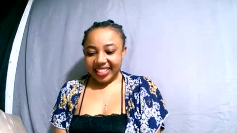 Snapshot of hasimina09 chatting on 10.08.25 hasimina09 online show from 10.08.25