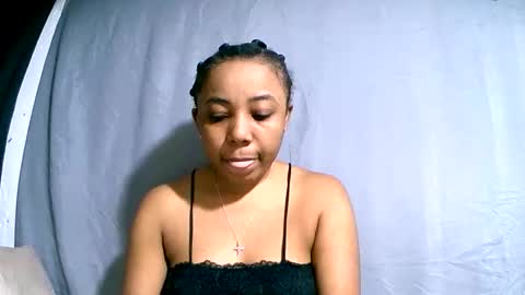 Snapshot of hasimina09 chatting on 10.09.25 hasimina09 online show from 10.09.25