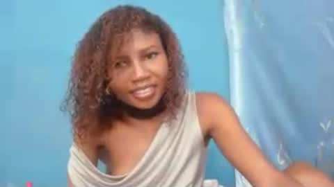 Snapshot of hasleyinah chatting on 06.16.26 hasleyinah online show from 06.16.26