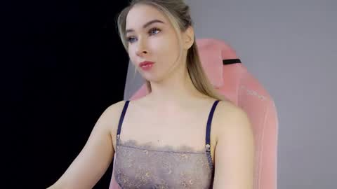 Snapshot of haters_ chatting on 02.15.26 Anna online show from 02.15.26