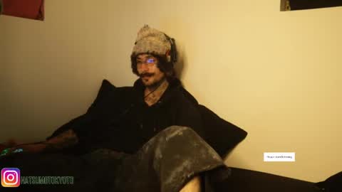 More content   2   online show from 01.25.25