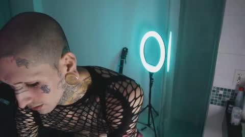 More content   2   online show from 10.15.25