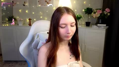 Lola online show from 01.12.26